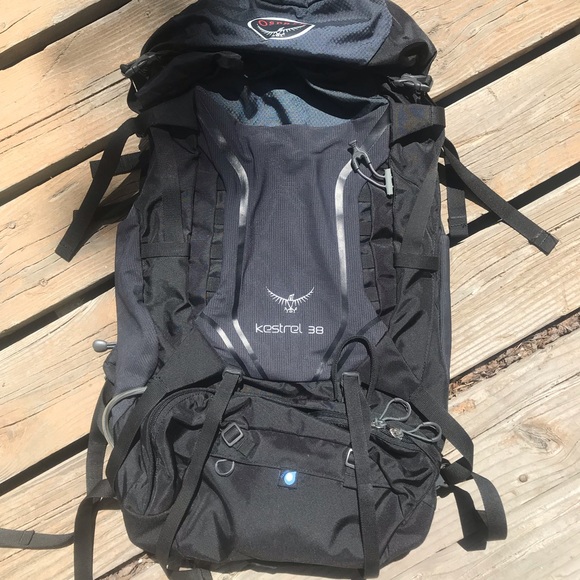 osprey kestrel 38 carry on